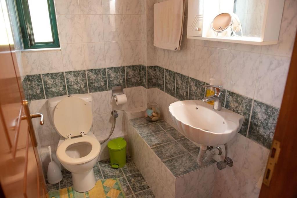 Apartment Pine Tree Family House Lefkimmi (Corfu)